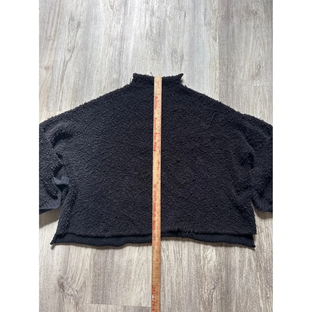 Free People Found My Friend Black Boucle Oversized Sweater‎ Womens Size Small